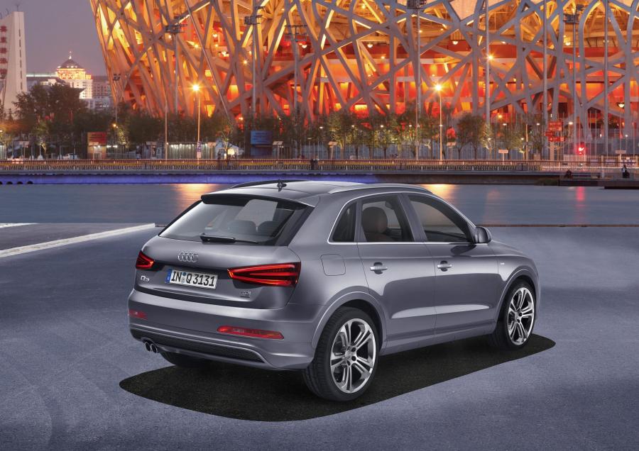  Audi Q3 2.0 TFSI Quattro S-Line (8U) 2011 года  (WW) (фото 49 из 68)